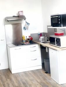 Appartements Studio charmant a Saint-Jory, 25 m² avec piscine partagee : photos des chambres