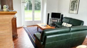 Maisons de vacances Maison cosy a Pontorson avec jardin clos et terrasse : photos des chambres