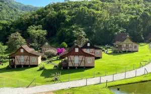 Paraíso Enxaimel Mundo Antigo - ريو دوس سيدروس