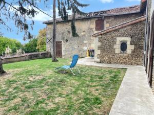 Maison charmante à Mouterre-Silly avec jardin privé