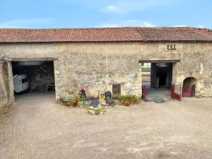 Maisons de vacances Maison charmante a Mouterre-Silly avec jardin prive : photos des chambres