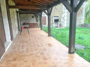 Maison charmante à Mouterre-Silly avec jardin privé