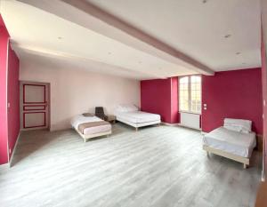 Maisons de vacances Maison charmante a Mouterre-Silly avec jardin prive : photos des chambres