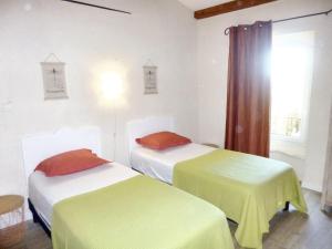 Maisons de vacances Maison cosy a Cardet avec piscine : photos des chambres