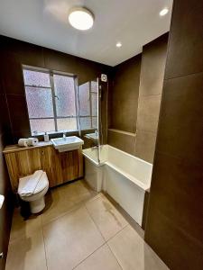 Quiet residential area modern and cozy two bed apartment in Hampstead