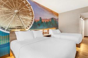 Standard 2 Queens Non Smoking room in Cambria Hotel Pigeon Forge