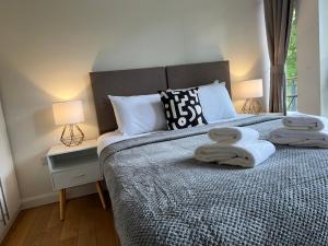 Quiet residential area modern and cozy two bed apartment in Hampstead