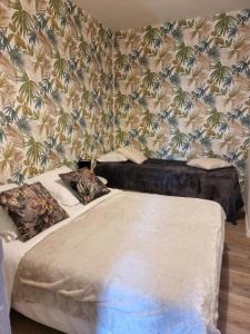 Hotels Le 9 en Cuisine : Chambre Familiale avec Balcon