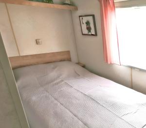 Bungalow charmant à Saint-Pierre-dOléron avec jardin clôturé