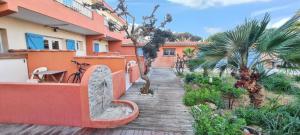 Studio charmant à Hyères - 20 m² - Terrasse accueillante