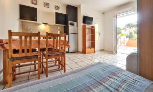 Studio confortable à Hyères avec terrasse et jardin – 20 m²