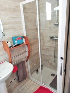 Maisons de vacances Maison confortable avec vue montagne a Nant, piscine partagee : photos des chambres