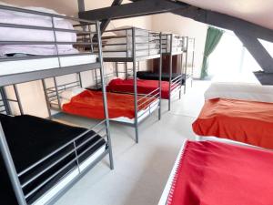 Maisons de vacances Retraite Champetre Spacieuse pres de Nouart avec Jacuzzi : photos des chambres