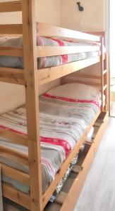 Appartements Appartement confortable avec vue sur la montagne : photos des chambres