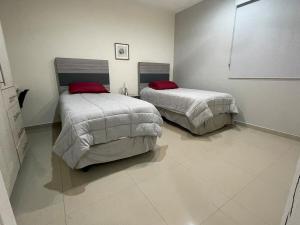 Apartamento en PB con piscina a poca distancia de la playa