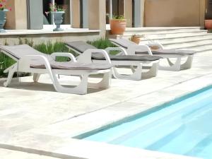 Villas Villa elegante a Regusse avec piscine privee : photos des chambres