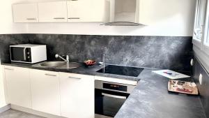 Maisons de vacances Maison moderne a Saint-Pol-de-Leon avec jardin prive : photos des chambres