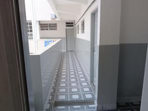 Acorde com o Som do Mar Apto Pé na Areia na Vila Tupi Praia Grande