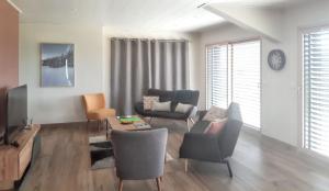 Maisons de vacances Maison spacieuse a Cerniebaud avec magnifique jardin. : photos des chambres