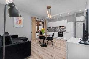Coco Premium Warszawa Radość