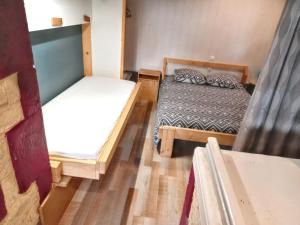 Maisons de vacances Maison accueillante avec jardin proche d'Echenans. : photos des chambres