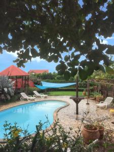 Bungalow idyllique à Trois-Rivières avec piscine partagée - 3hvězdičkové hotely ve městě Trois-Rivieres