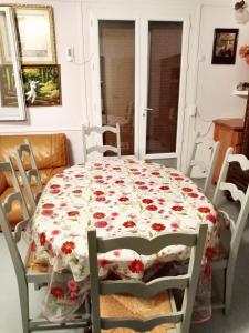 Maison accueillante à Montluçon avec jardin privatif