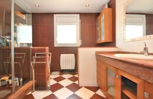 Charming Chalet in Vidreres with Private Pool