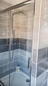 Appartements Appartement confortable a Raismes - 60 m², parking prive : photos des chambres