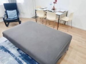 Modern Apartment in Molenbeek-Saint-Jean 77 m² Parking