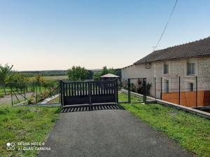 Maisons de vacances Maison accueillante avec jardin a Assay : photos des chambres