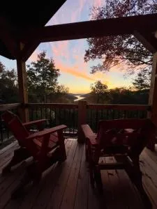 The Sunrise Cabin with Amazing Views - Lampe