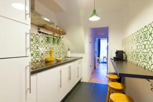 Lisbon SantAna Mouraria 2br apart