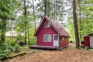 Little Red Chalet - Nisqually Vista