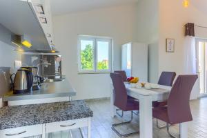 Apartment Queens Pearl - Ninske Vodice