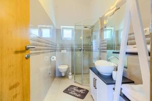 Apartment Queens Pearl - Ninske Vodice