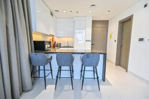 Chic Retreat 1BR in District One Meydan