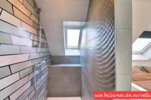 Charming cottage with boulodrome near Brest