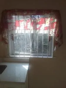 Richie Country Style Rest - Buff Bay