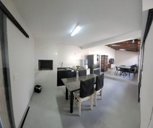 Casa da Sil com garagem, ar, wifi, perto Expocentro