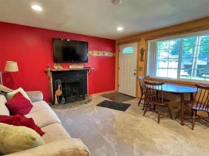 Mountain View | Wifi, Smart TV, In town