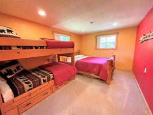 Mountain View | Wifi, Smart TV, In town