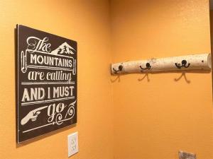 Mountain View | Wifi, Smart TV, In town
