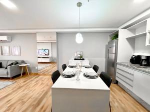 Flat Completo e Aconchegante com 2 Quartos Privado