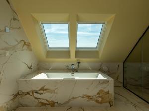 Getaway with Bubble Bath