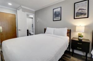 FP105 Foxpine Hotel Room condo