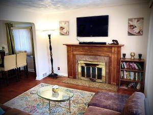 The Price is RIGHT Detroit Home