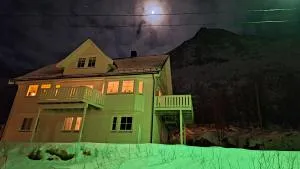 Hus i Gryllefjord - Kaldfarnes