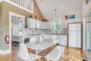 The Aster - 109 Butternut