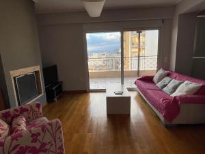 ΔΙΑΜΕΡΙΣΜΑ ΜΕ ΘΕΑ